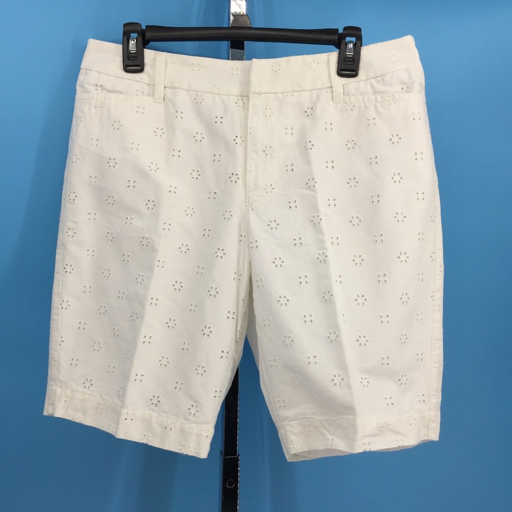 Liz Claiborne Floral Embroidered Sloane Shorts - Picture 3 of 7